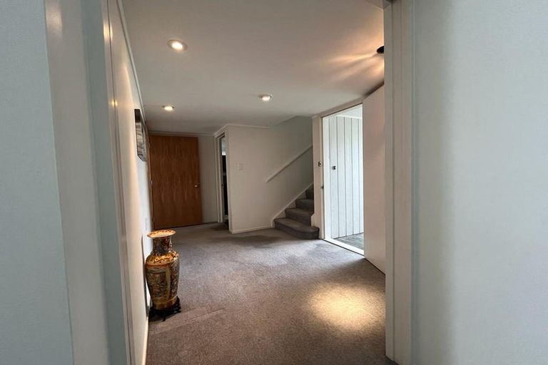 Photo of property in 2/58 Clovelly Road, Bucklands Beach, Auckland, 2012