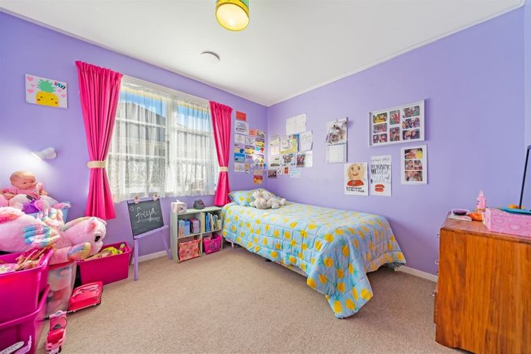 Photo of property in 68 Fraser Crescent, Elderslea, Upper Hutt, 5018