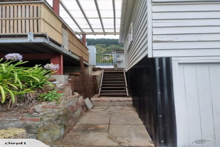 Photo of property in 43 Oxford Street, Lyttelton, 8082