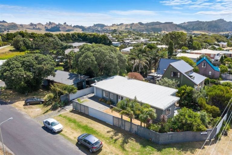 Photo of property in 80 Seaforth Road, Waihi Beach, 3611