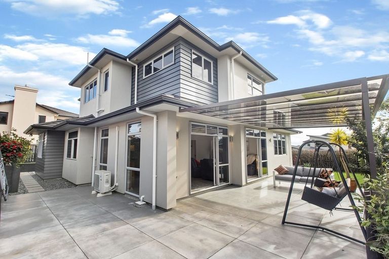 Photo of property in 13 Aldon Lane, The Gardens, Auckland, 2105