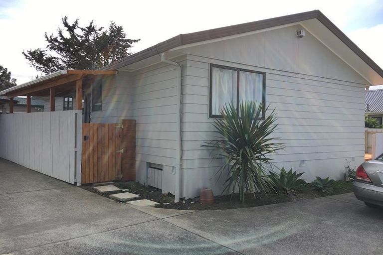 Photo of property in 30 Penion Drive, Flat Bush, Auckland, 2023