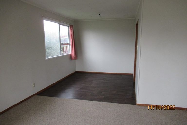 Photo of property in 30 Glennandrew Drive, Half Moon Bay, Auckland, 2012