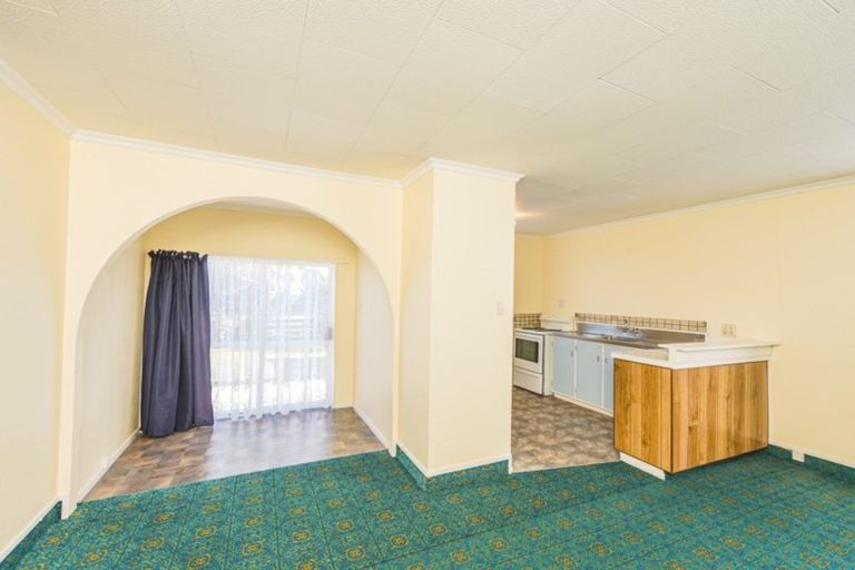 Photo of property in 120 Cornfoot Street, Castlecliff, Whanganui, 4501