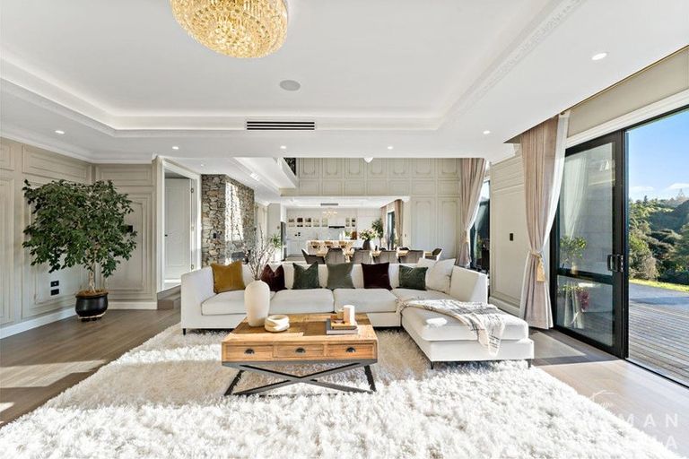 Photo of property in 83 Griggs Road, East Tamaki Heights, Auckland, 2016