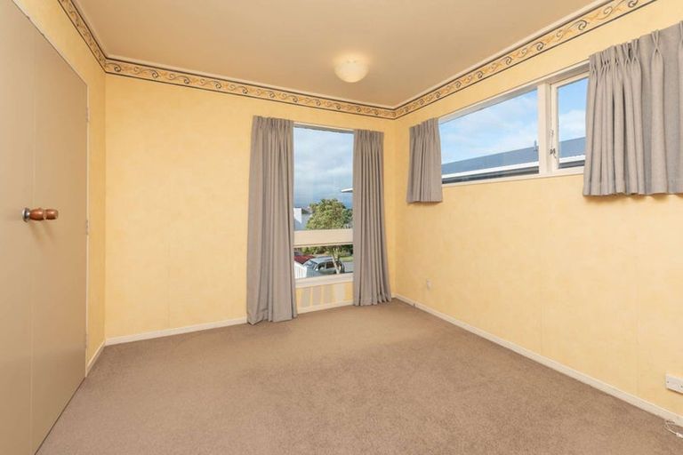 Photo of property in 15 Nagpur Terrace, Broadmeadows, Wellington, 6035
