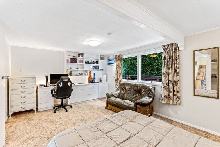 Photo of property in 1 Ruapae Grove, Trentham, Upper Hutt, 5018