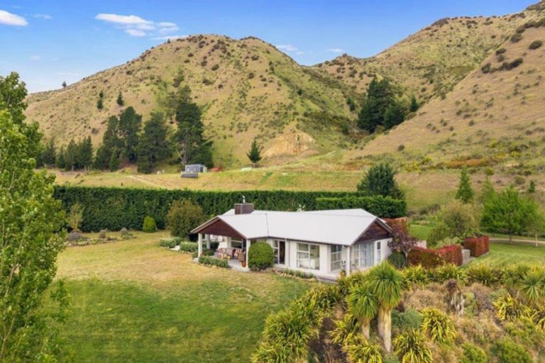 Photo of property in 560 Hurunui Bluff Road, Hurunui, Hawarden, 7385