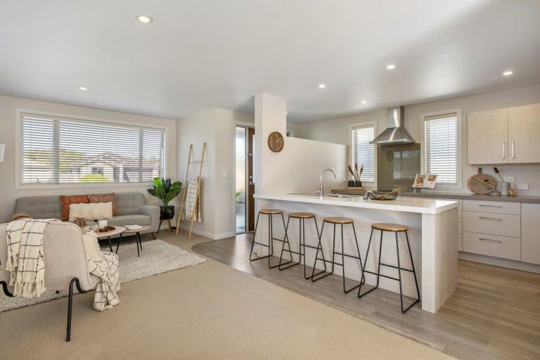 Photo of property in 24 Scoria Close, Pyes Pa, Tauranga, 3112