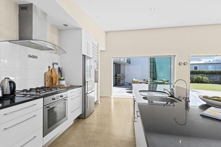 Photo of property in 47 Taumata Road, Omaha, 0986