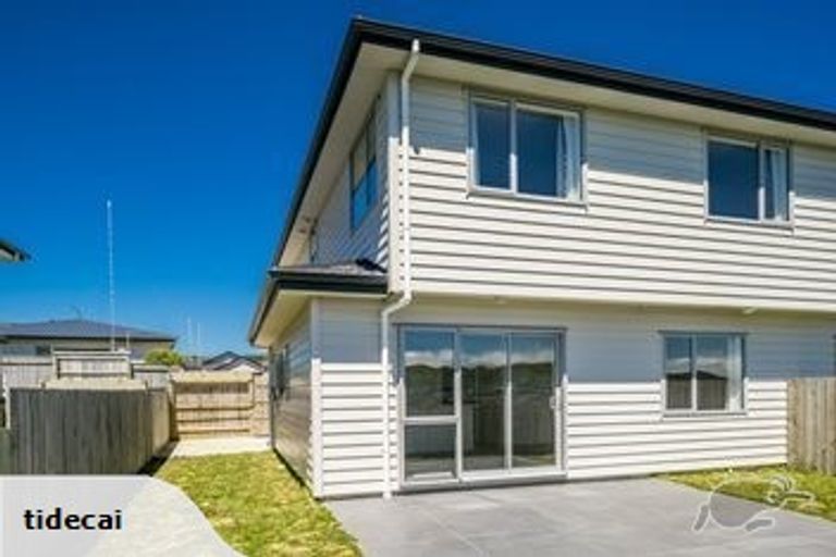 Photo of property in 223 Mark Avenue, Grenada Village, Wellington, 6037