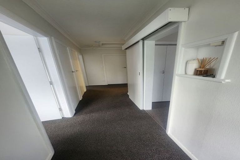 Photo of property in 13-13a Benzie Avenue, Wallaceville, Upper Hutt, 5018