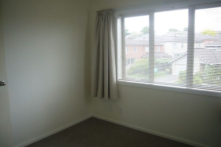 Photo of property in 1/15 Andersons Road, Oteha, Auckland, 0632