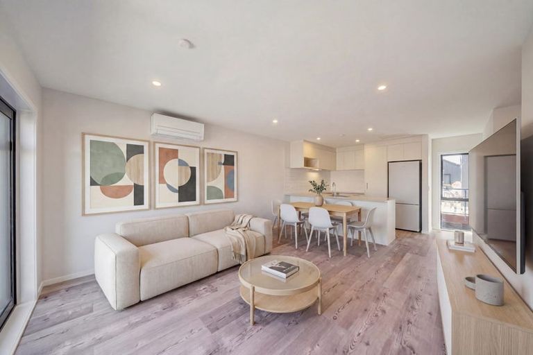 Photo of property in 18c King Street, Upper Hutt Central, Upper Hutt, 5018