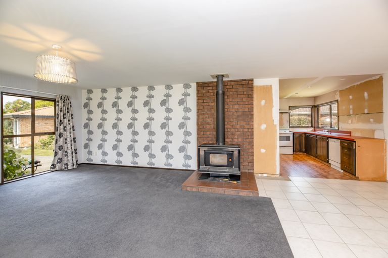 Photo of property in 56 Buckleys Road, Rangiora, 7400