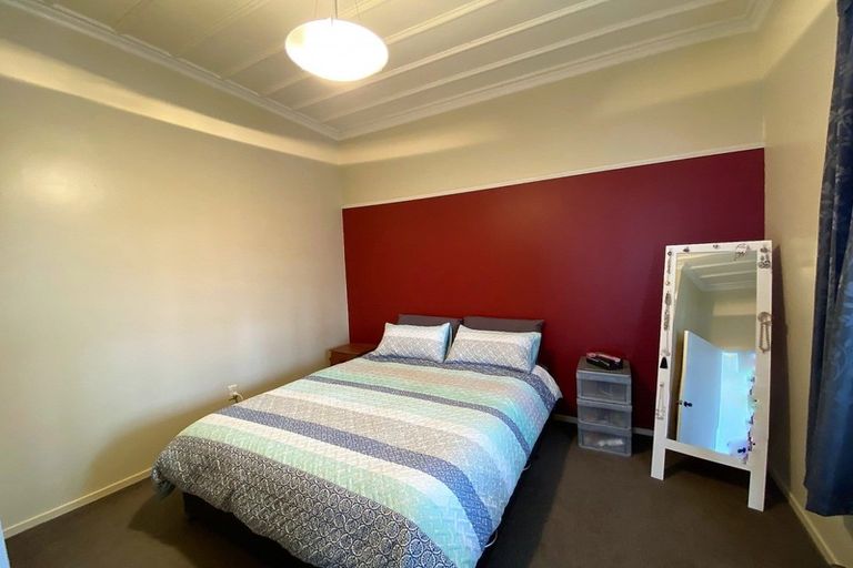 Photo of property in 34 Tennyson Street, Dannevirke, 4930