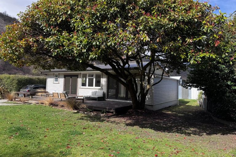 Photo of property in 38 Norfolk Street, Arrowtown, 9302