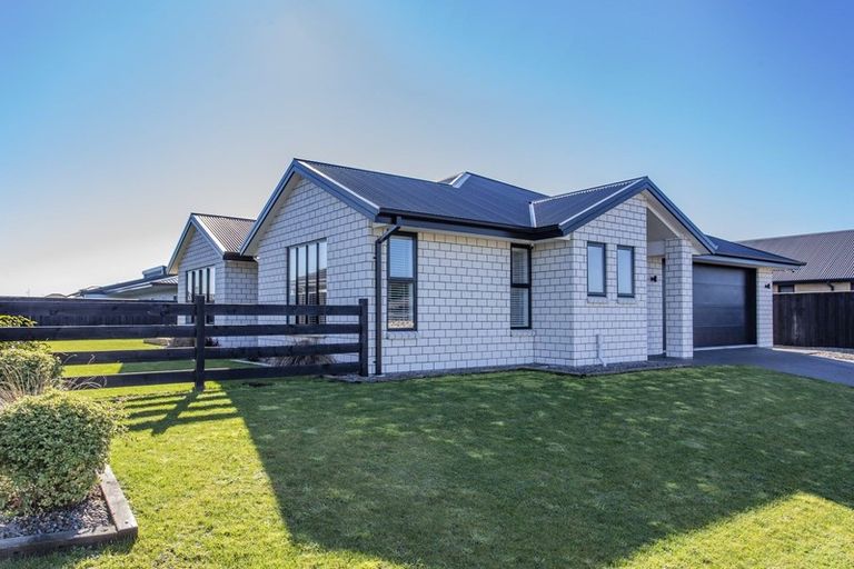 Photo of property in 12 Tutaipatu Avenue, Pegasus, 7612