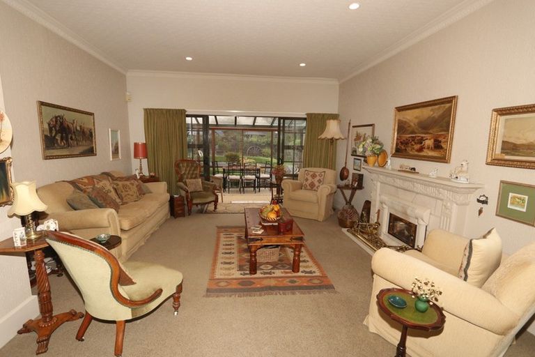 Photo of property in 103 Oak Grove, Ashburton, 7700