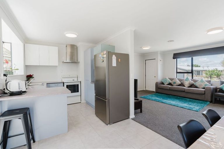 Photo of property in 3a Lloyd Drive, Nawton, Hamilton, 3200