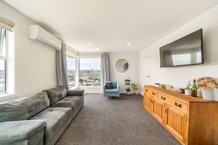 Photo of property in 6 Piko Street, Titahi Bay, Porirua, 5022