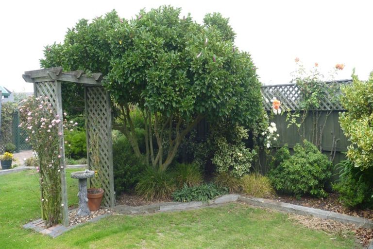 Photo of property in 36 Castletown Place, New Brighton, Christchurch, 8083
