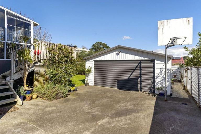 Photo of property in 37 Essex Street, Vogeltown, New Plymouth, 4310