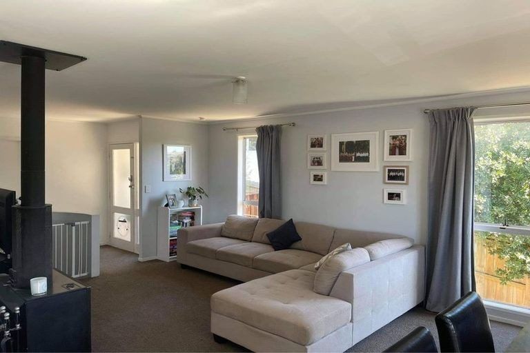Photo of property in 24 Meilland Place, Glen Eden, Auckland, 0602