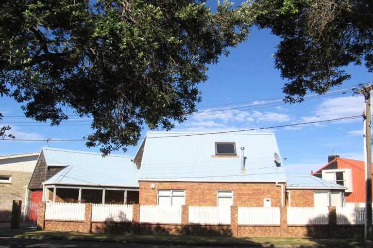 Photo of property in 124a Miramar Avenue, Miramar, Wellington, 6022