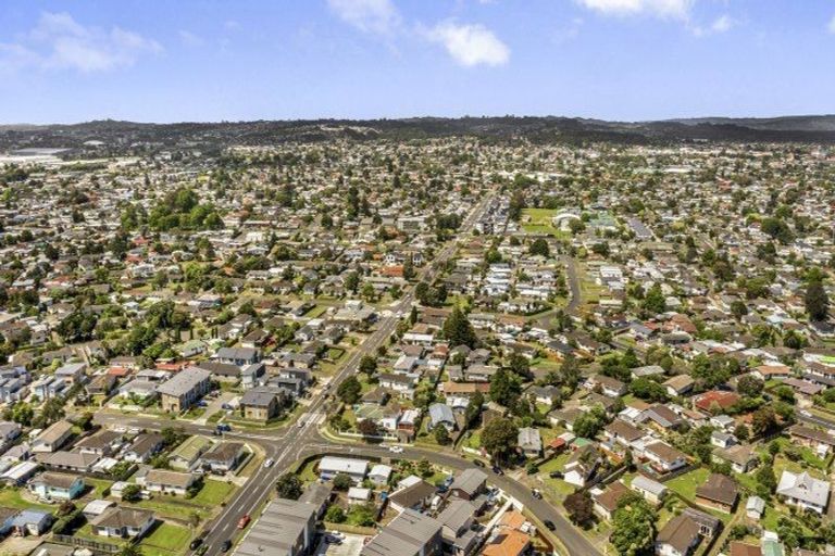 Photo of property in 3 Poutini Place, Manurewa, Auckland, 2102