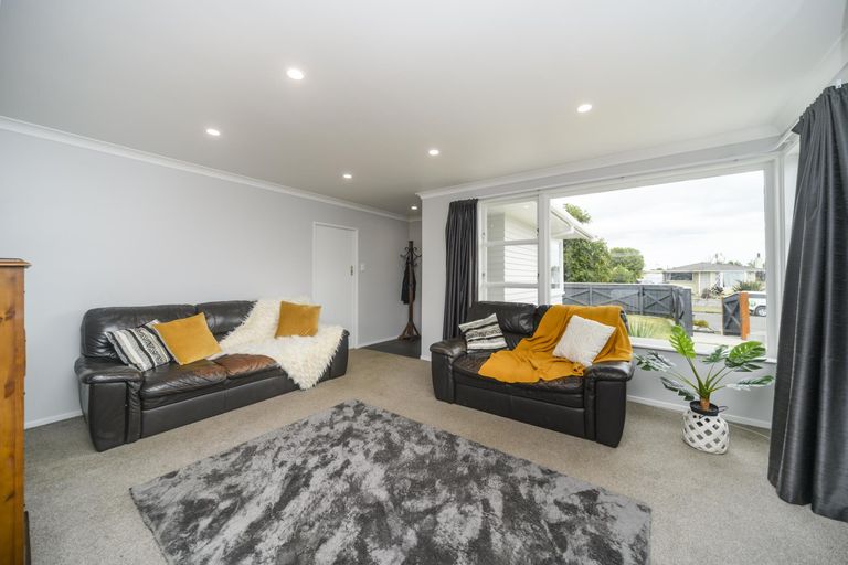 Photo of property in 23 Langley Avenue, Milson, Palmerston North, 4414