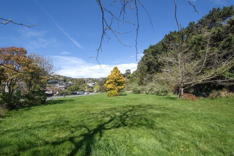 Photo of property in 8 Aratoro Place, Mount Pleasant, Christchurch, 8081