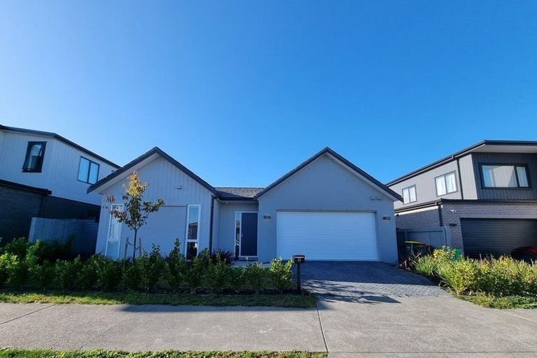 Photo of property in 22 Whenuapai Drive, Whenuapai, Auckland, 0618