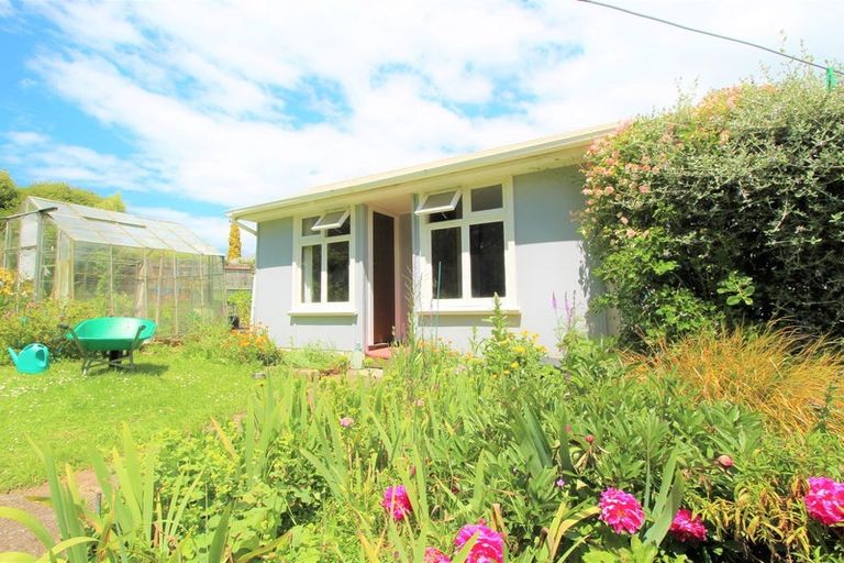 Photo of property in 15 Awamoa Road, South Hill, Oamaru, 9400