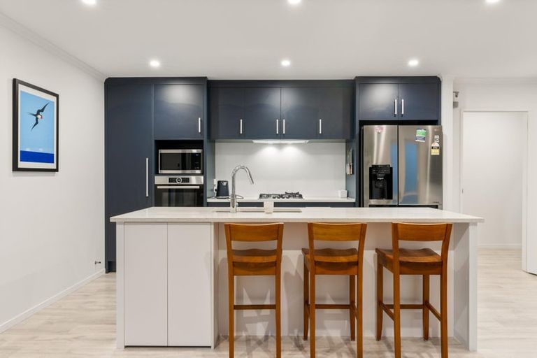 Photo of property in 55 Accolage Boulevard, Kumeu, 0810