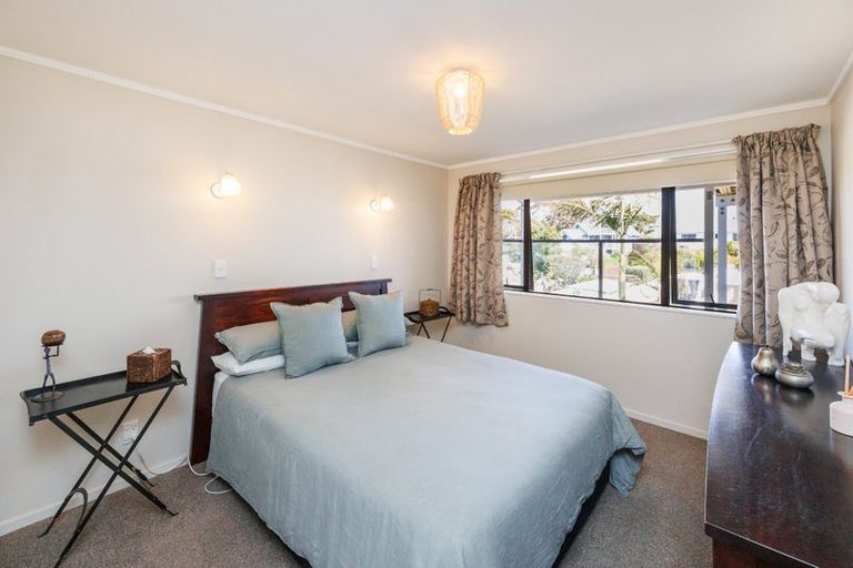 Photo of property in 8 Roore Street, Foxton Beach, Foxton, 4815