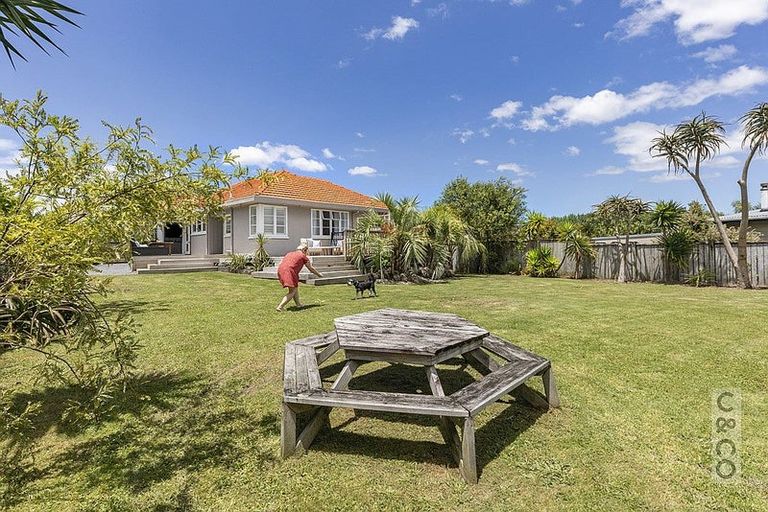 Photo of property in 41 Riverhead Road, Kumeu, 0810