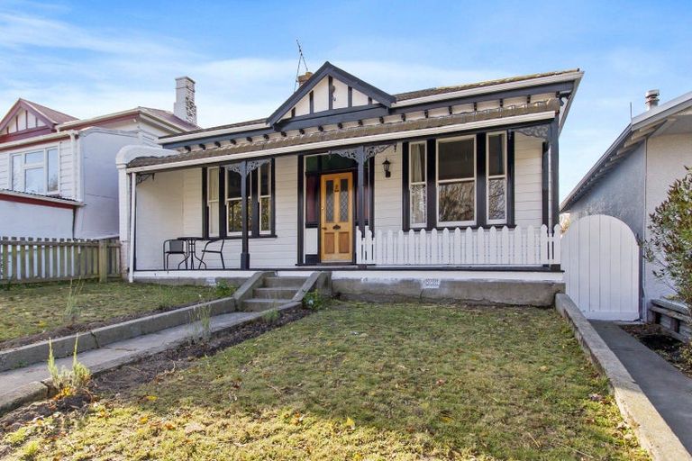 Photo of property in 16 Memorial Avenue, Parkside, Timaru, 7910