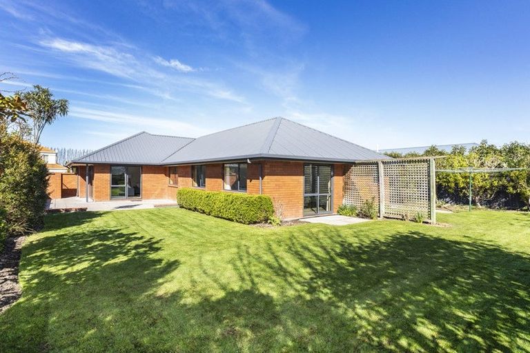 Photo of property in 5 Anglem Way, Northwood, Christchurch, 8051