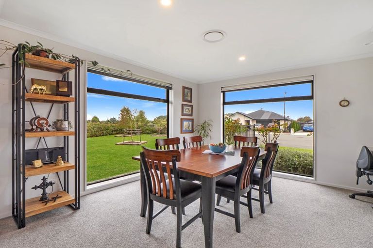 Photo of property in 9 Godley Place, Woodend, 7610