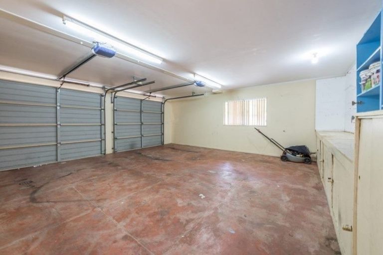 Photo of property in 2/78 Carlisle Road, Browns Bay, Auckland, 0632