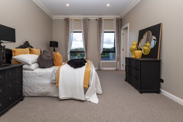 Photo of property in 83 Griggs Road, East Tamaki Heights, Auckland, 2016