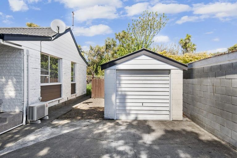Photo of property in 1/42a Saint Martins Road, Saint Martins, Christchurch, 8022