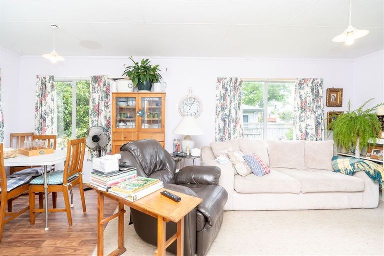 Photo of property in 114 Lewis Street, Glenview, Hamilton, 3206