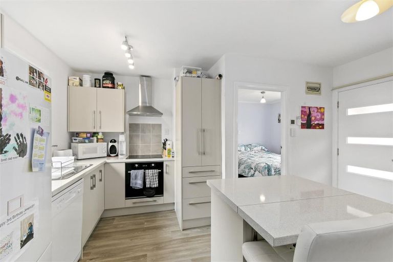 Photo of property in 56 Awamutu Grove, Waiwhetu, Lower Hutt, 5010