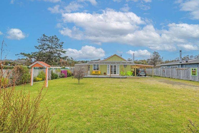 Photo of property in 34 Koputara Road, Himatangi Beach, Foxton, 4891