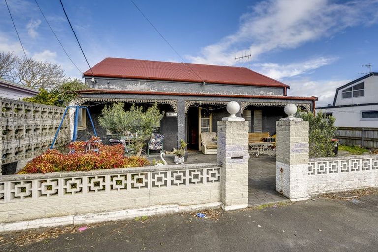 Photo of property in 136 Charles Street, Westshore, Napier, 4110