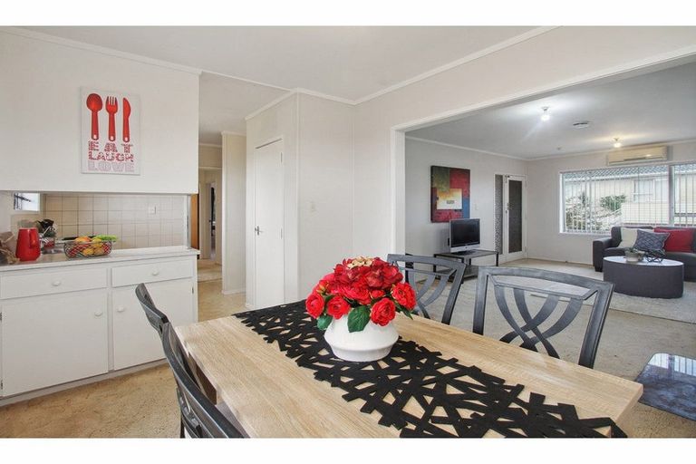 Photo of property in 1/78 Bentley Avenue, Glenfield, Auckland, 0629
