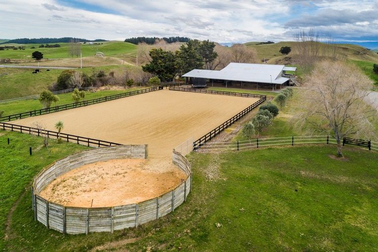 Photo of property in 1268 Taihape Road, Sherenden, Hastings, 4179