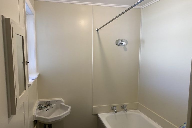 Photo of property in 3/50 Cruickshank Road, Clouston Park, Upper Hutt, 5018